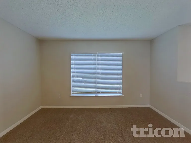 1730 Sunset Ridge Dr — Photo 15