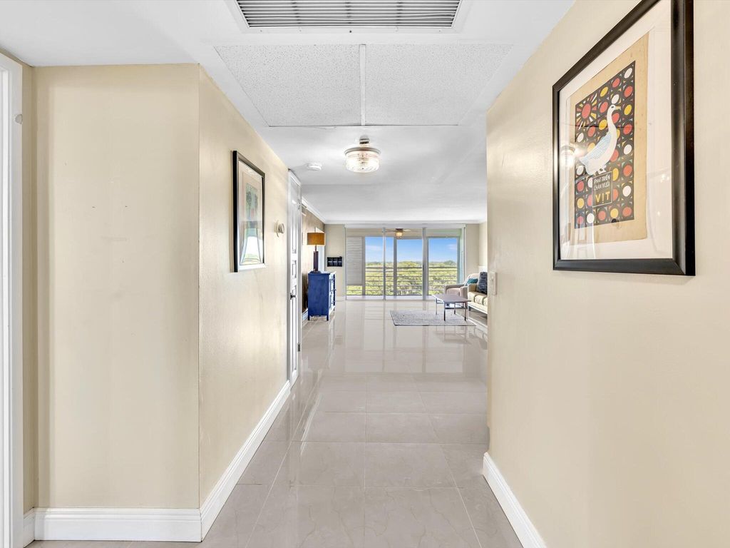605 OAKS Drive #810, photo 6