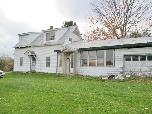 214 Farrar Road, Newport Town, VT 05857