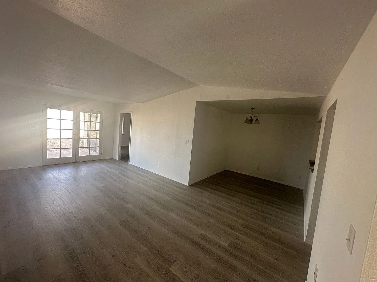 429 Victor Lane — Photo 3