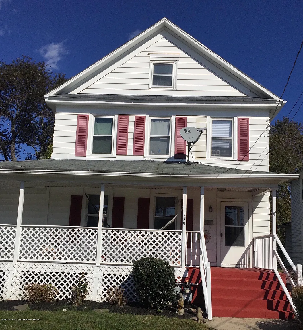149 Liberty St photo 1