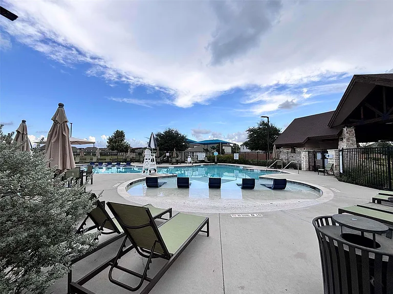 32506 Timber Point Dr — Photo 8