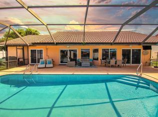 20725 Waters Edge Ct, Boca Raton, FL 33498