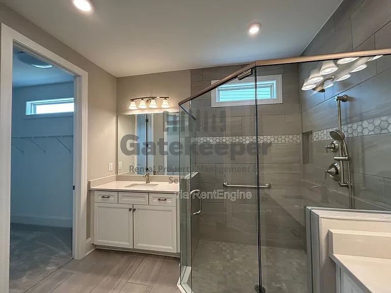 411 Silverbell Ct — Photo 14