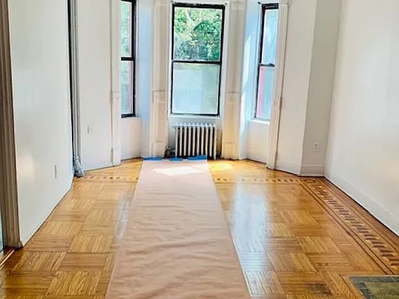 5th image of 583A Macon St #3