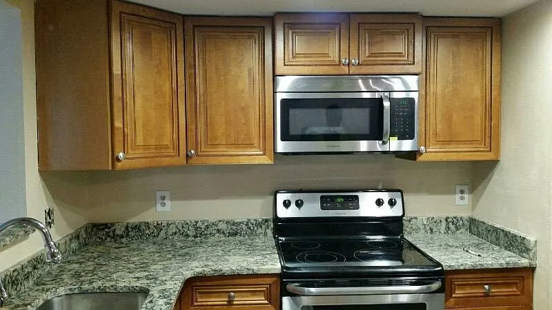 3 bed, 1396 sqft, $1,890 — Photo 2