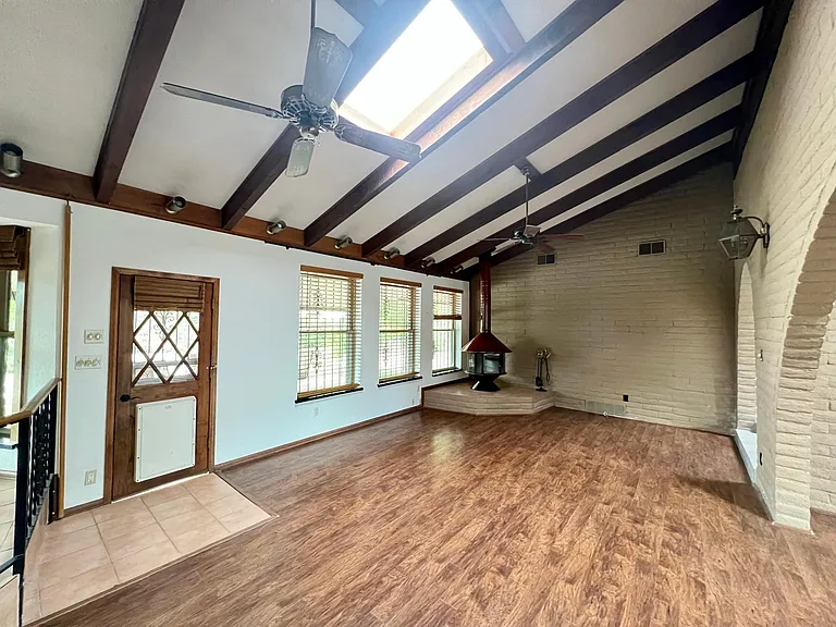 1528 Camino Cerrito SE — Photo 18
