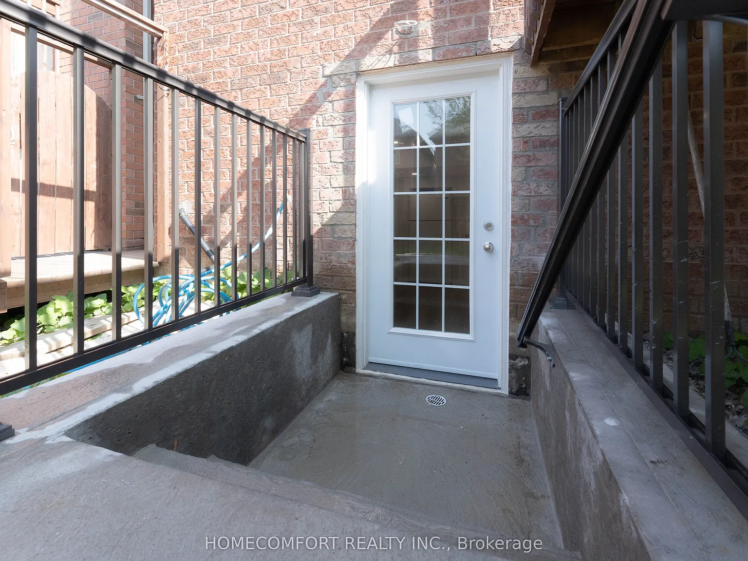 2 bed, $2,300 — Photo 2