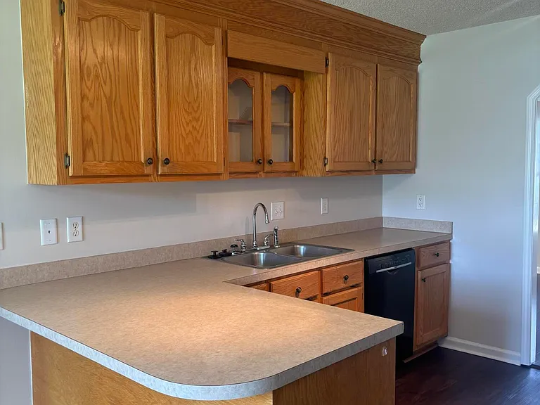 20 Walden Cir — Photo 20