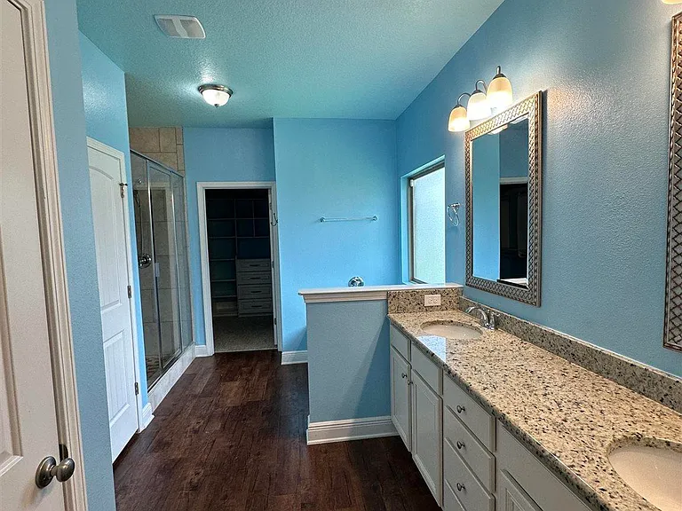 5936 Willesby Dr — Photo 25