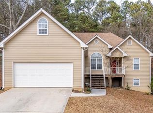 404 Creek Crossing Ct, Grayson, GA