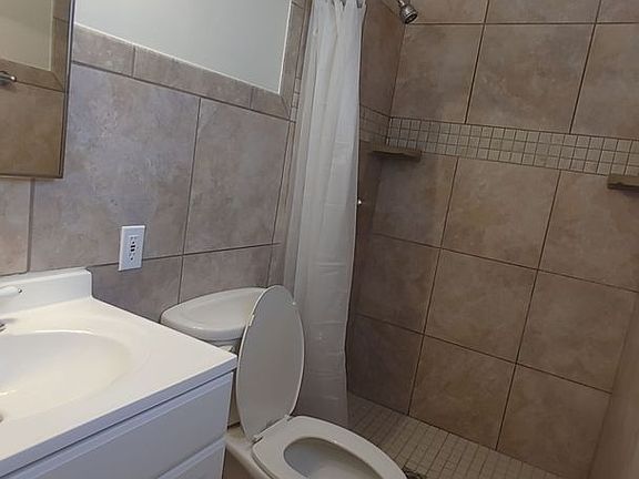 5th image of 460 S Madison Ave #1