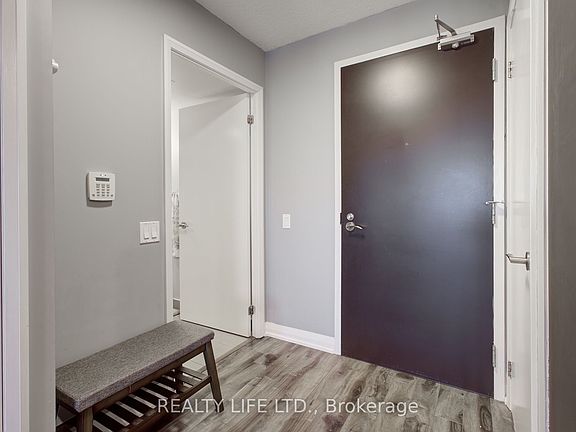 5th image of 5 Valhalla Inn Rd #1003