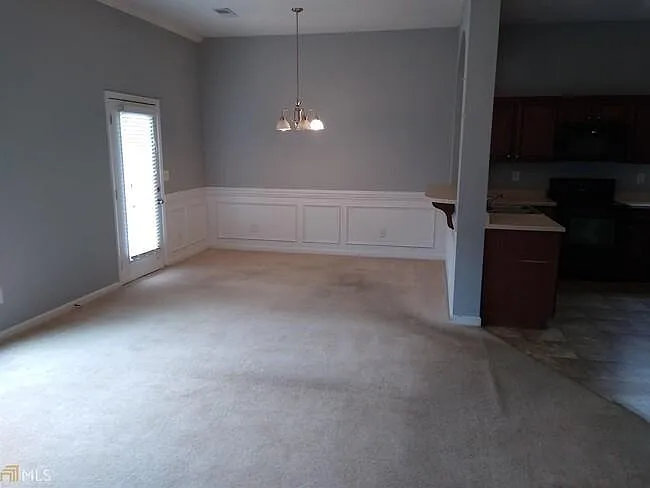 231 Greenview Ln — Photo 9