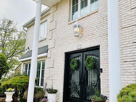 2nd image of 117 Plainview Road