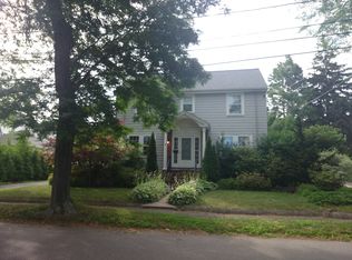 36 Redgate Rd, West Roxbury, MA 02132