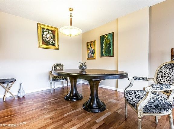 5th image of 1143 S Plymouth Ct APT 403
