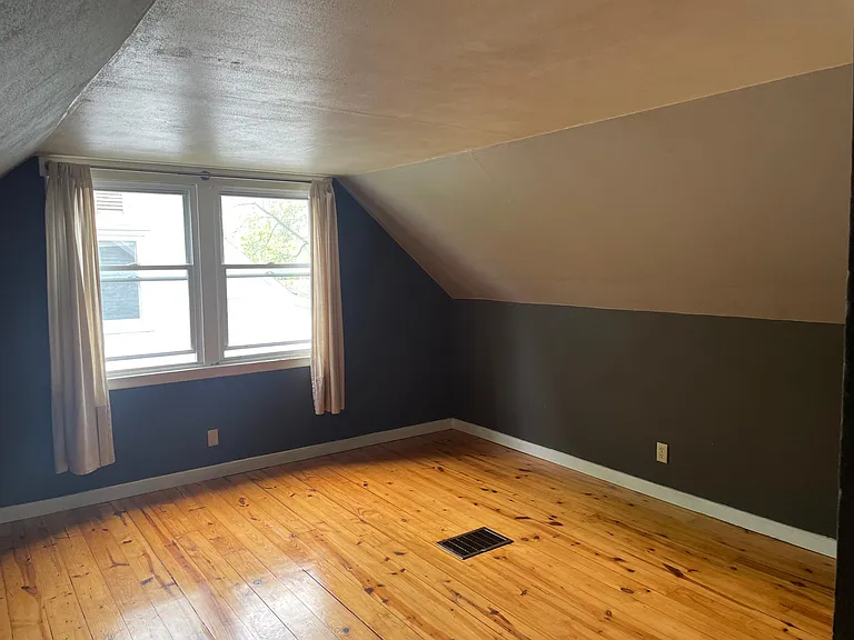 2818 Myrtle St — Photo 14