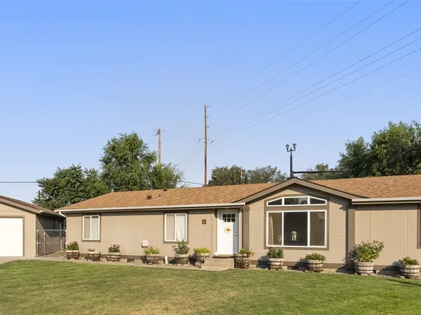 11 SE Pepperidge Place, College Place, WA 99324