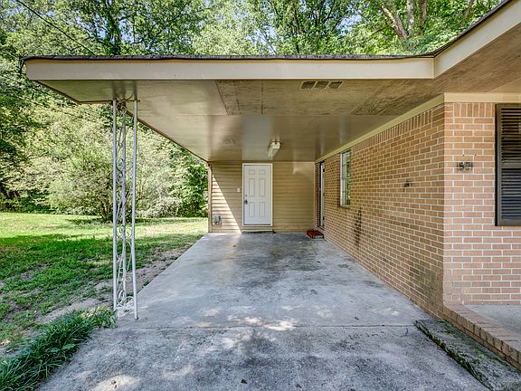 3rd image of 1384 S Hicks Cir NW