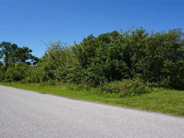 7443 Claypool St, Englewood, FL 34224