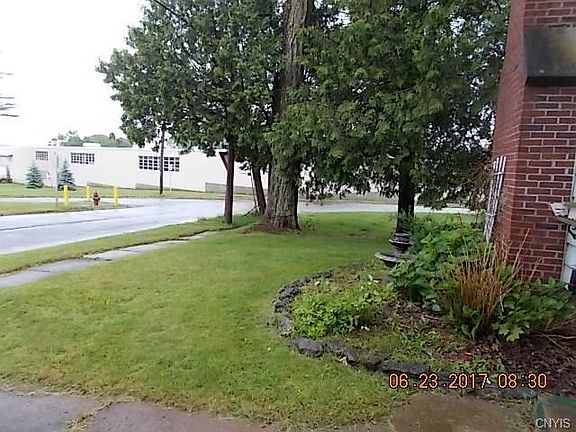 2nd image of 9605 Bowman St
