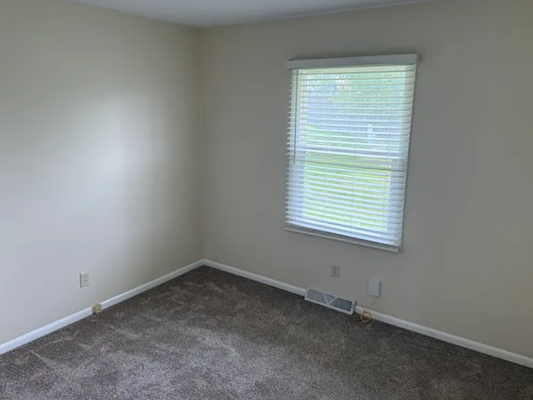 2911-2909 High Point Dr #1 — Photo 5