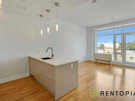 3rd image of 65 Ainslie St #431