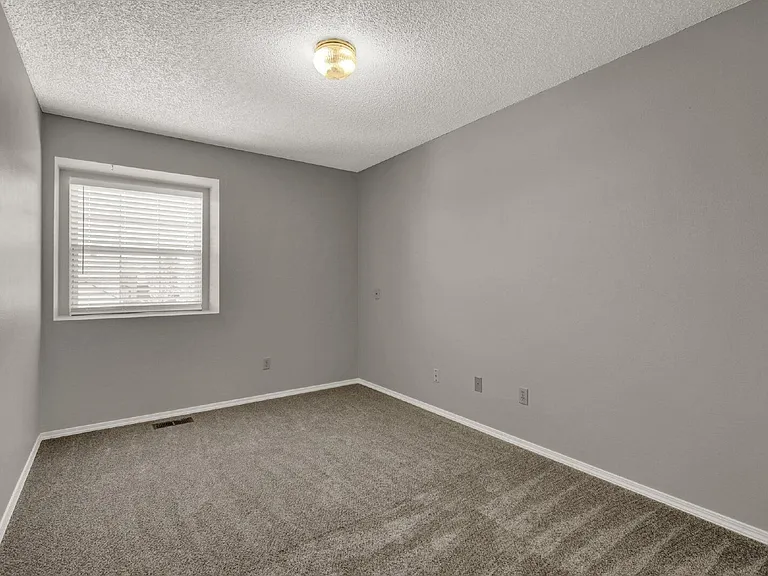 8720 Massey Cir — Photo 26