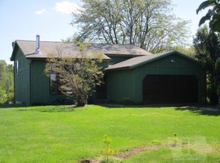 2352 Seven Hills Rd, Fairfield, IA 52556