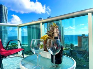 19370 Collins Ave, Sunny Isles Beach, FL 33160