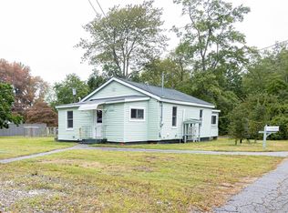 20 Forest St, Coventry, RI 02816