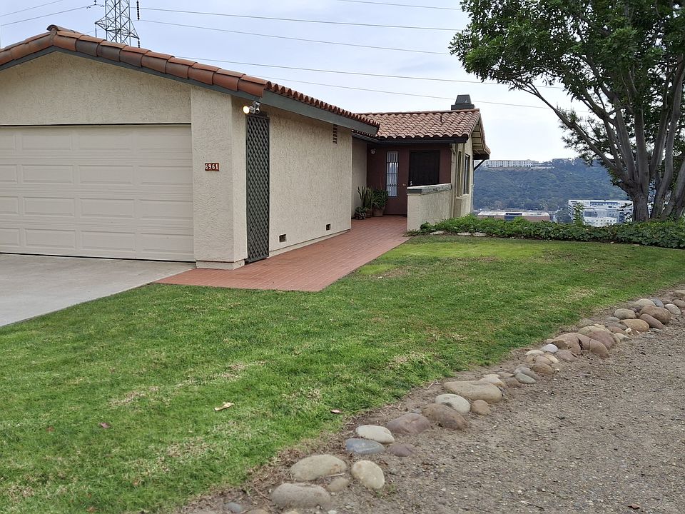 1st image of 6961 Camino Degrazia