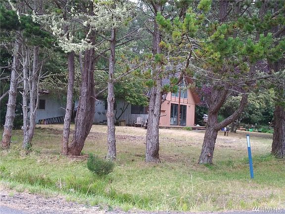 5th image of 966 Hassalo Ave SE