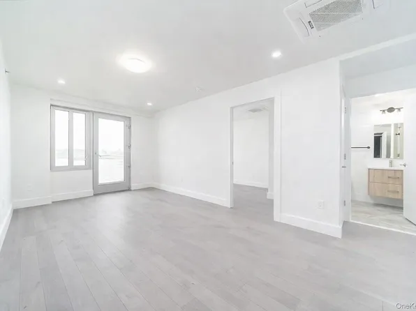 131-19 Fowler Avenue #4A, Flushing, NY 11355