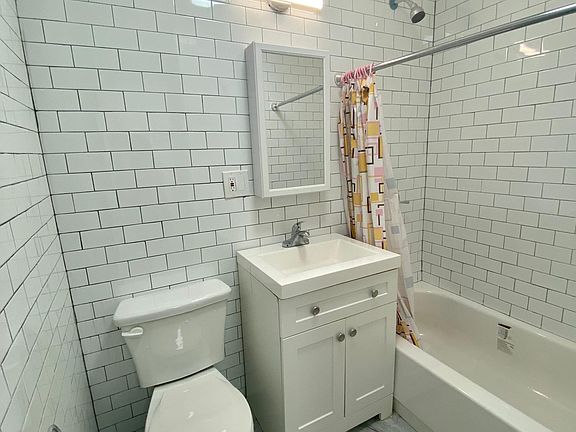 5th image of 3704 Bowne St #2D