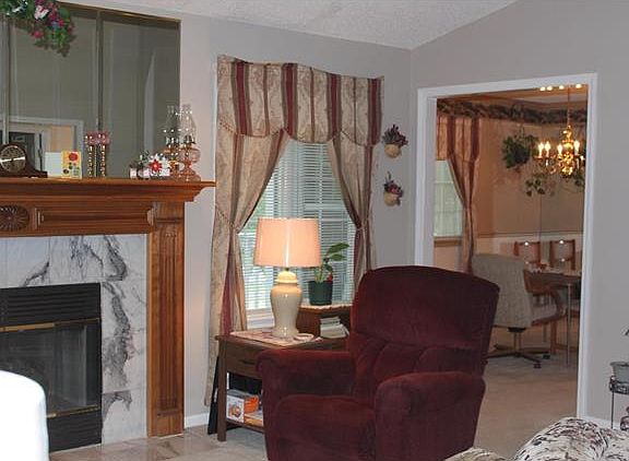 4th image of 4003 S Crysler Ave #71