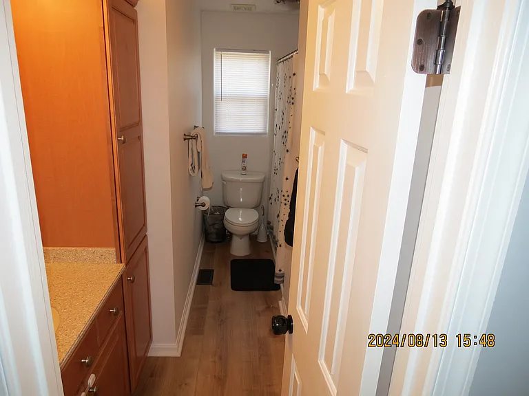 Full Bathroom Upstairs