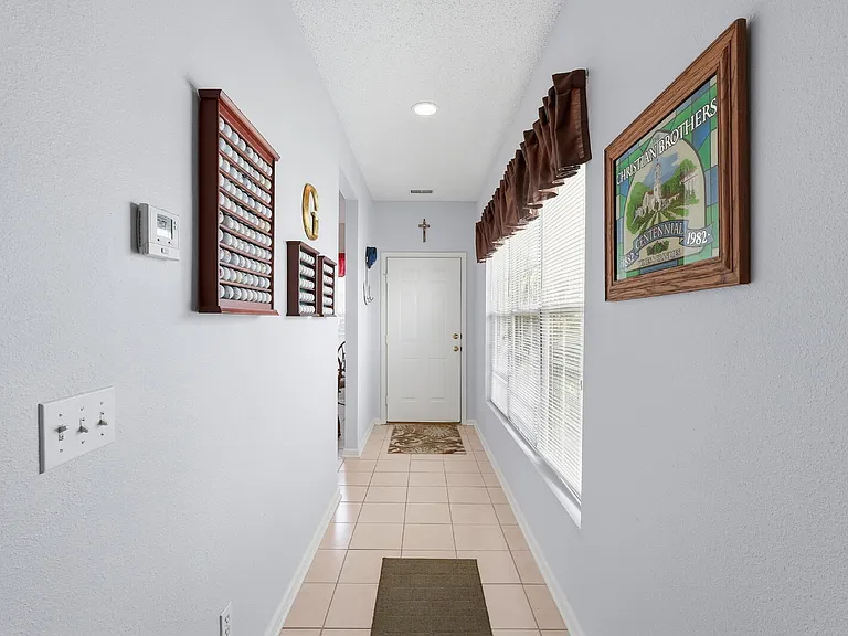 149 Lazy Daisy Dr — Photo 5