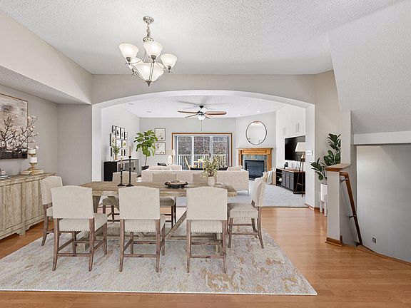 2nd image of 3264 Oak View Dr