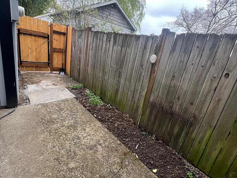 1342 SE Tacoma St — Photo 11