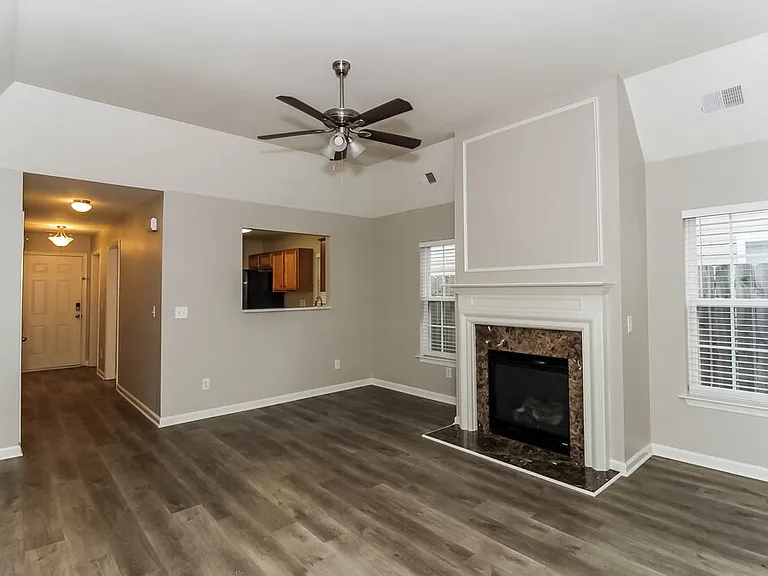 254 Highland Falls Blvd — Photo 4