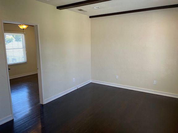 3rd image of 1035-47 Robinson Ave