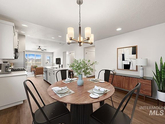 5th image of 3515 E Cedarhurst Dr