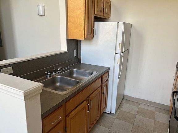 2nd image of 1312 Derry St APT 307