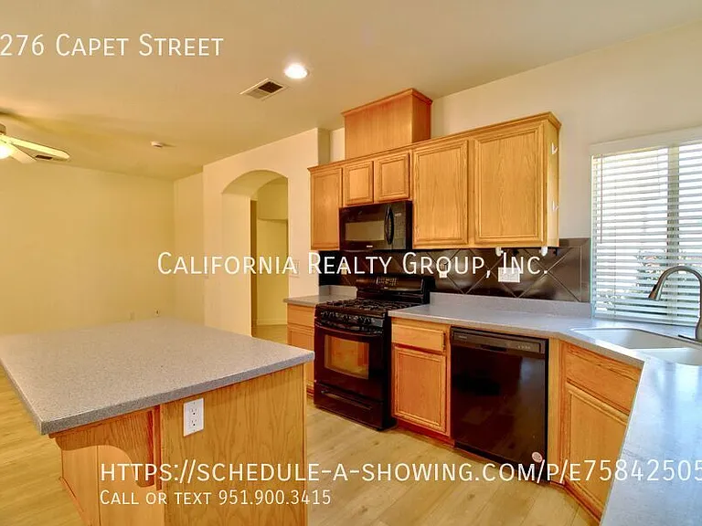 2276 Capet St — Photo 17