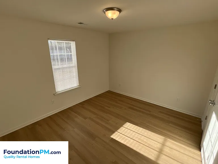 388 McFarland Dr — Photo 7
