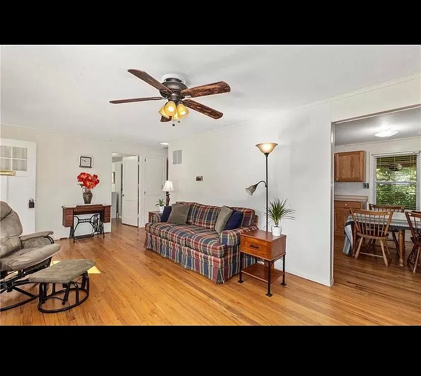Conser St, Overland Park — Photo 4