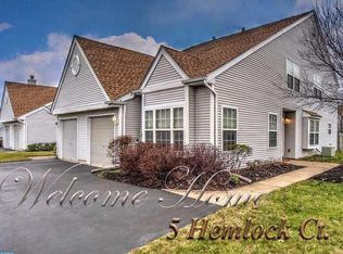 5 Hemlock Ct, Bordentown, NJ 08505