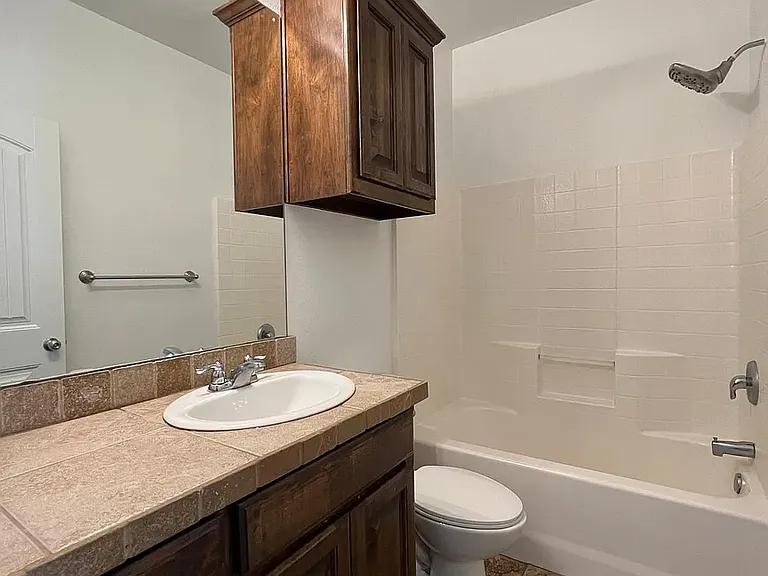 1825 N Paddock St — Photo 14